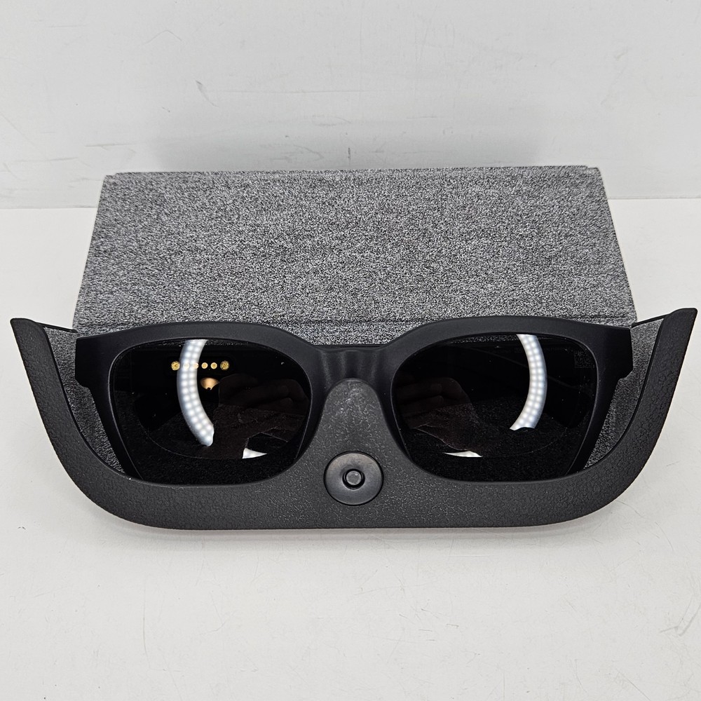 Bose Frames BMD0007 Black Bluetooth Audio Sunglasses w/ Charging Cables & Case