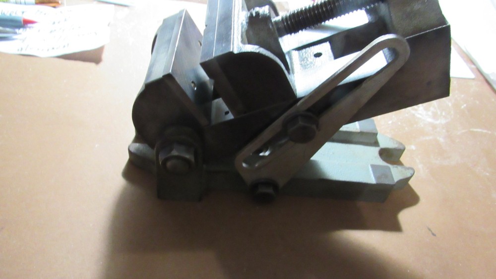 Palmgren Adjustable Angle Drill Press Vise #000