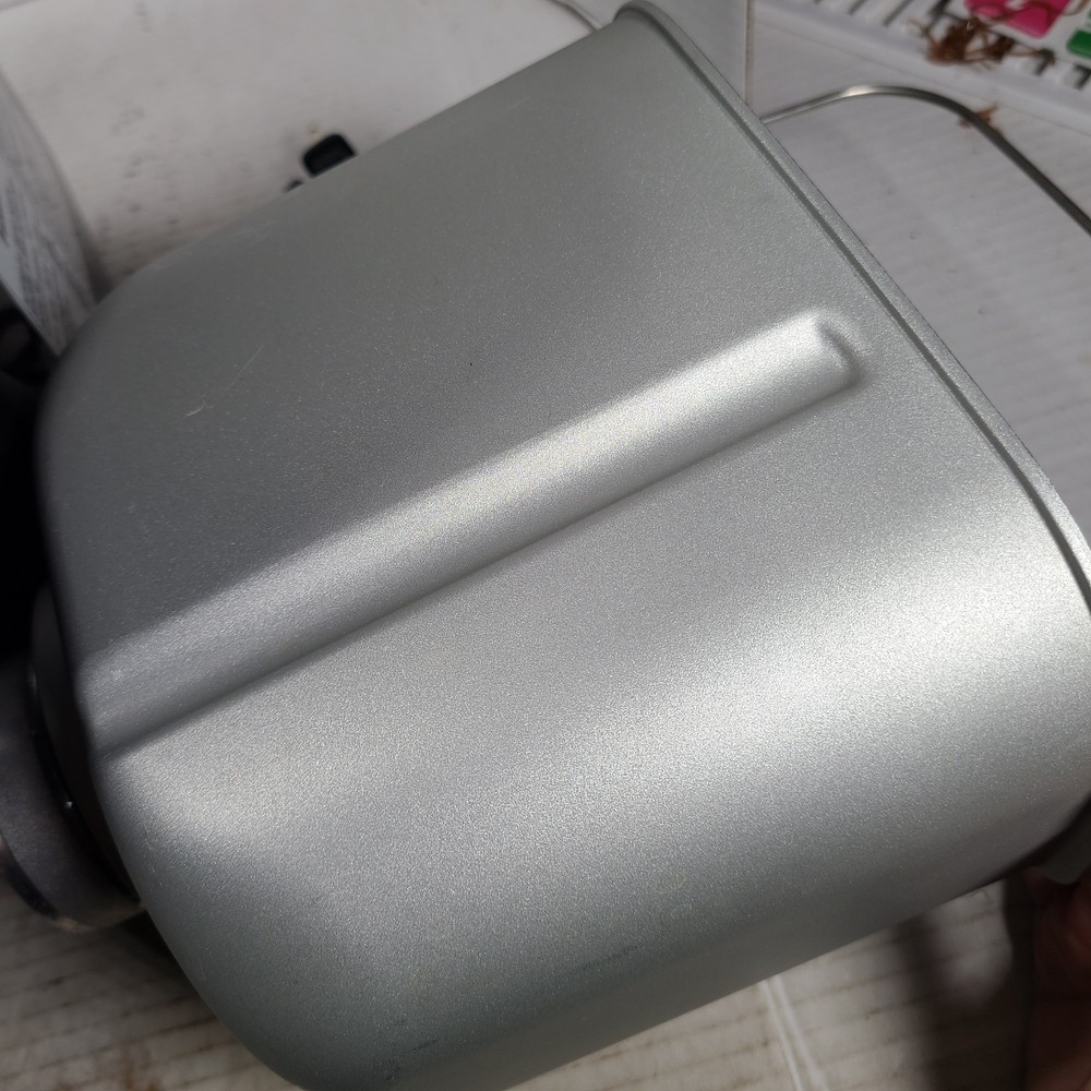 Panasonic SD-YR2500 Automatic Bread Baking Machine W/ Auto Yeast/Fruit Dispenser