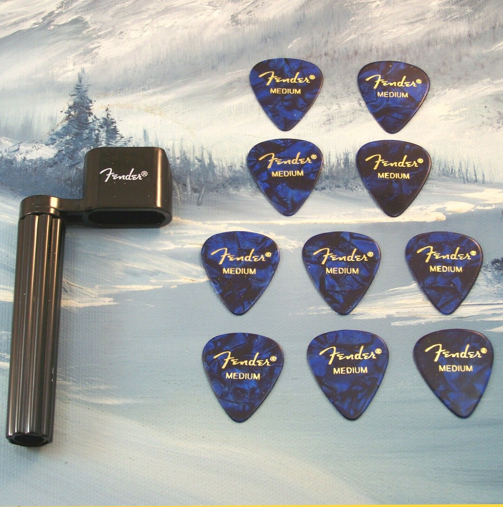 GENUINE FENDER ~ 10 MEDIUM BLUE 351 GUITAR PICKS + STRING WINDER