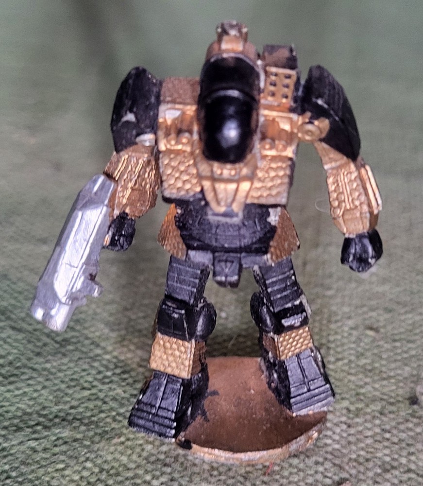 lot: 1 Ral Partha: Battle Master + 10 plastic Battletech third 3rd ed. figures