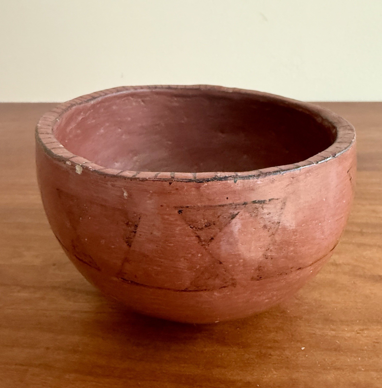 Ancient Pre Columbian Pottery Ceremonial Round Base Bowl Circa 800-1500AD