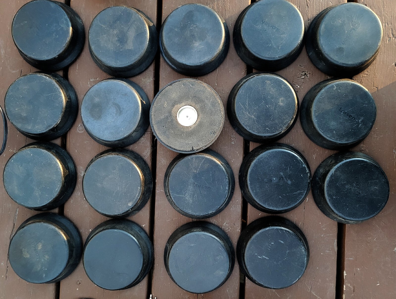 Lot of 19 - Larsen Mirage Pulse LP800NMO Low Profile Antenna, Black 806-960 Mhz