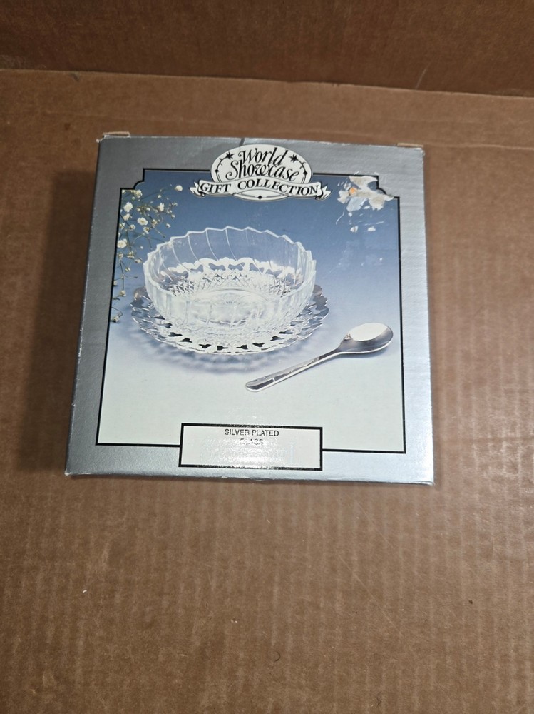 Bowl Sauce Silver Plated with Spoon World Showcase Gift Collection