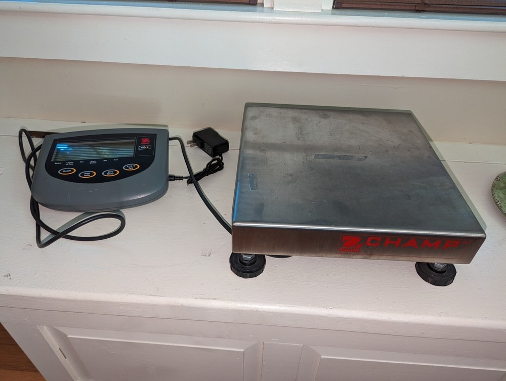 OHAUS CQ10R Scale Champ Square with CD-11 Indicator