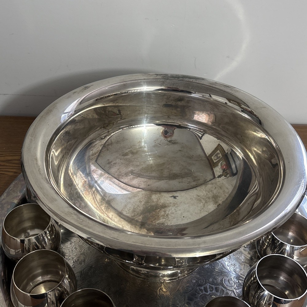 VTG Oneida Silver Plated Punch Bowl Set Punch Bowl Ornate Tray 12 Cups & Ladle