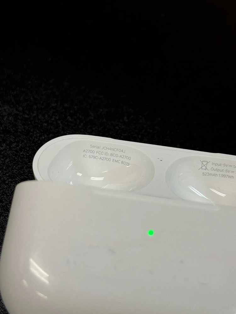 AirPods Pro (2nd Generation) Charging Case Replacement ONLY A2700 ENGRAVED