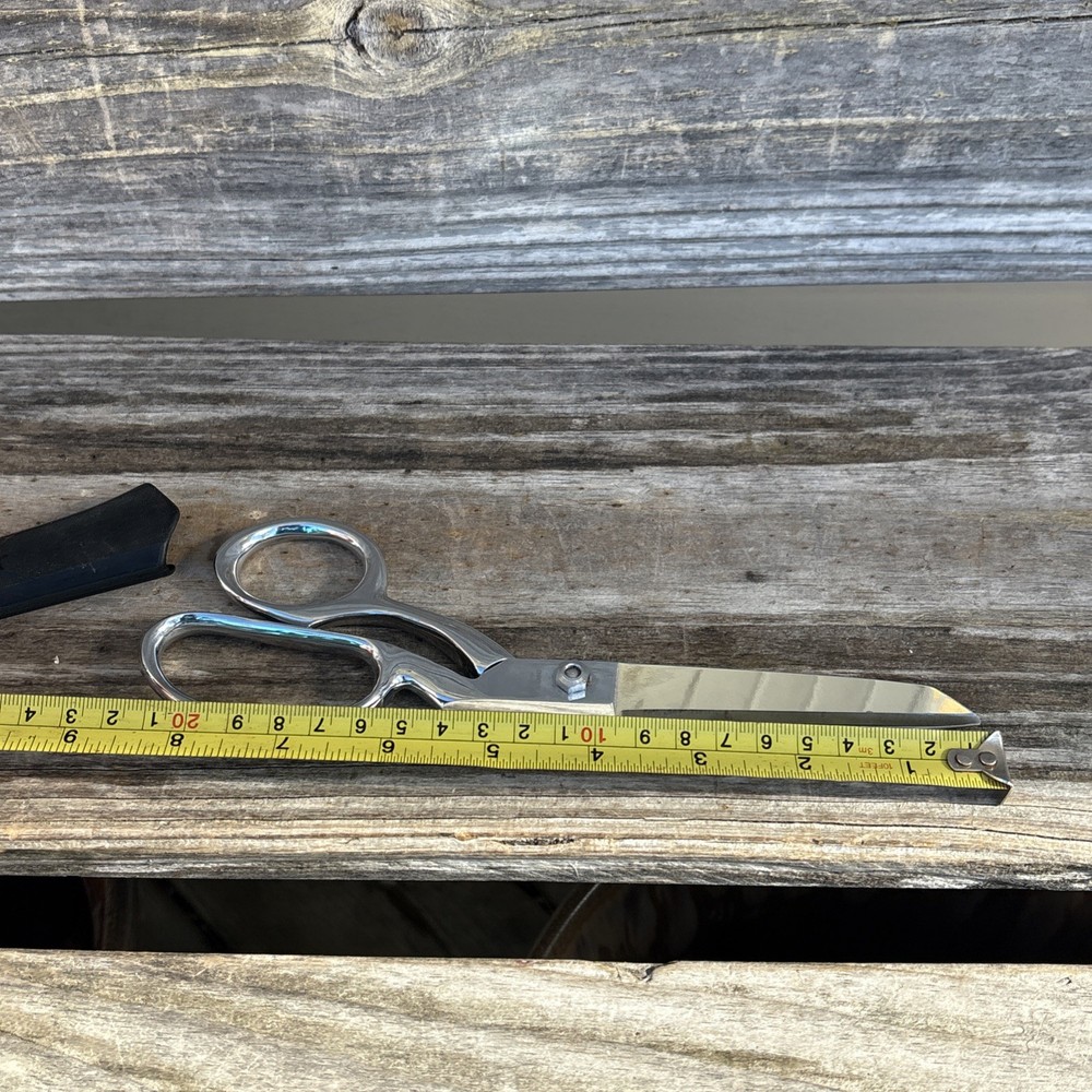 Gingher Dressmaker's Shears W Protective Sheath ~ Very Sharp