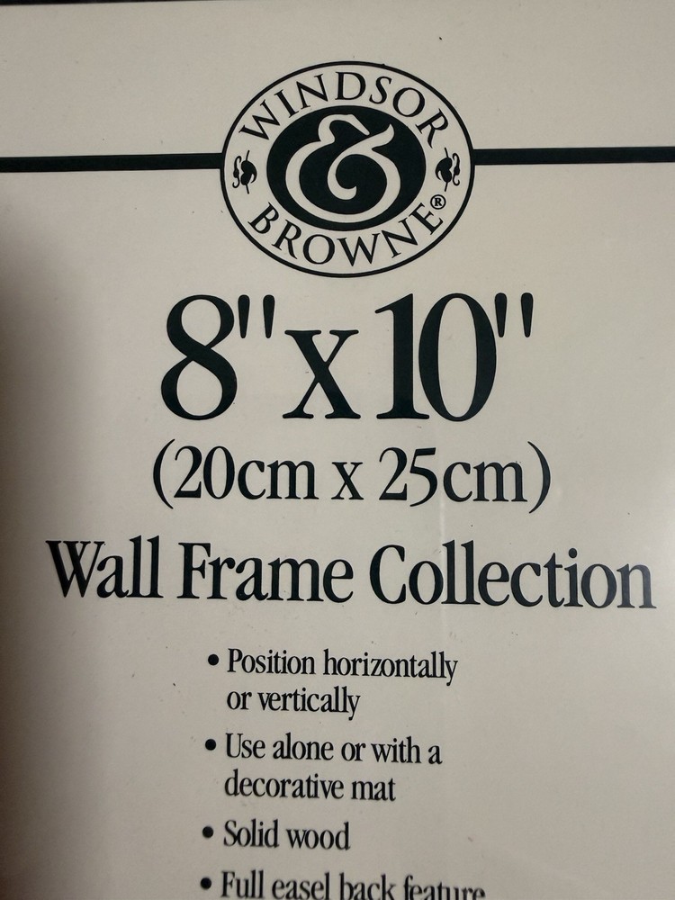 Windsor & Browne Solid Wood Wall Frame Red 8x10 Rectangle Photo Frame