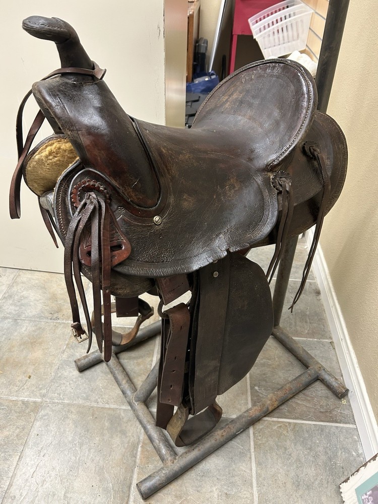 Porter Vintage Saddle