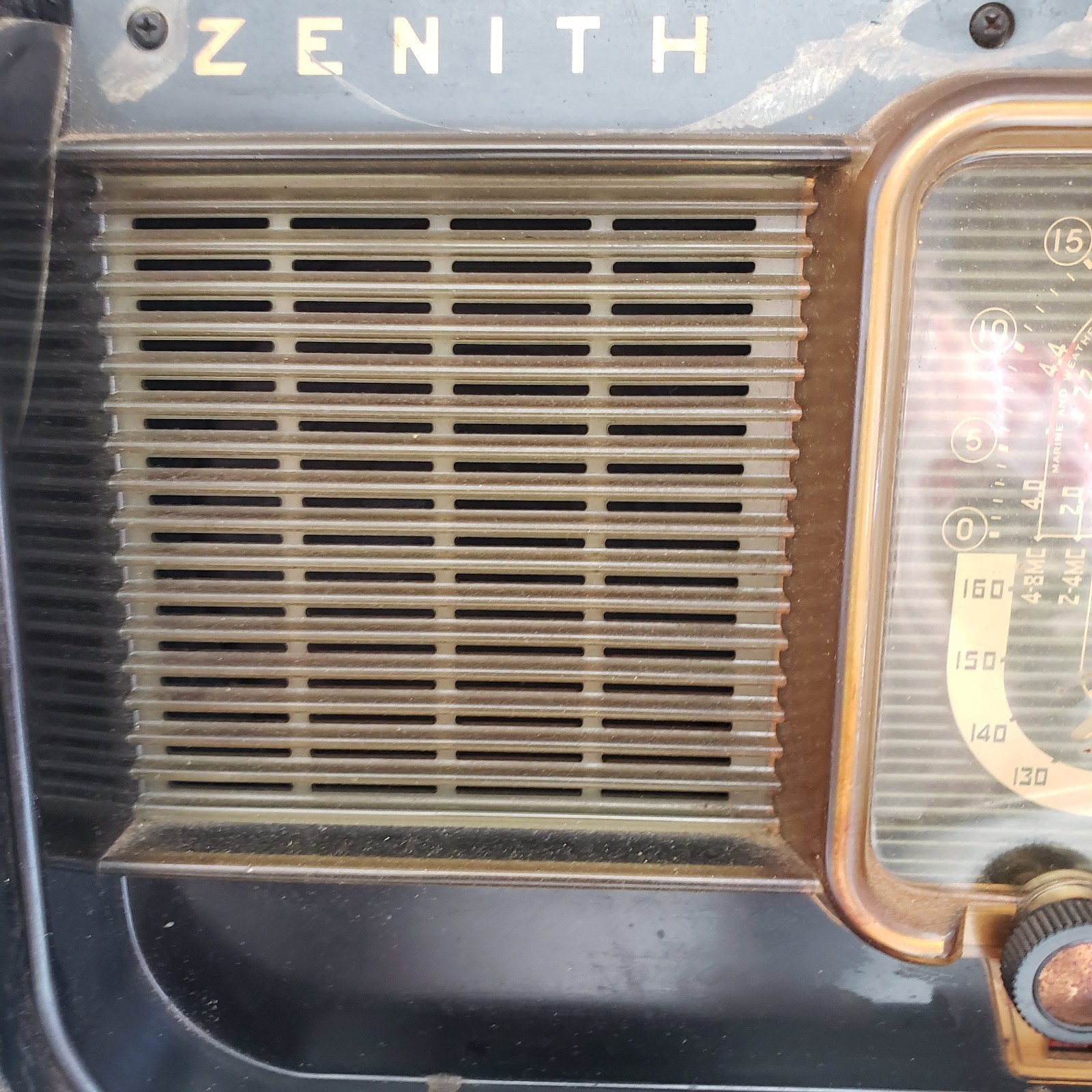 Zenith Trans-Oceanic Portable Shortwave Tube Radio 1950's Power Up