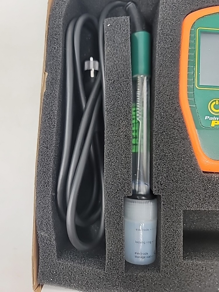 Extech Instruments PH220 Palm PH Meter