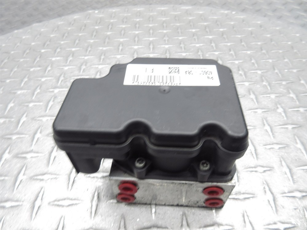 2009 Harley Electra Glide FLHTCUI ABS Pump Anti Lock Brake Module Control Unit