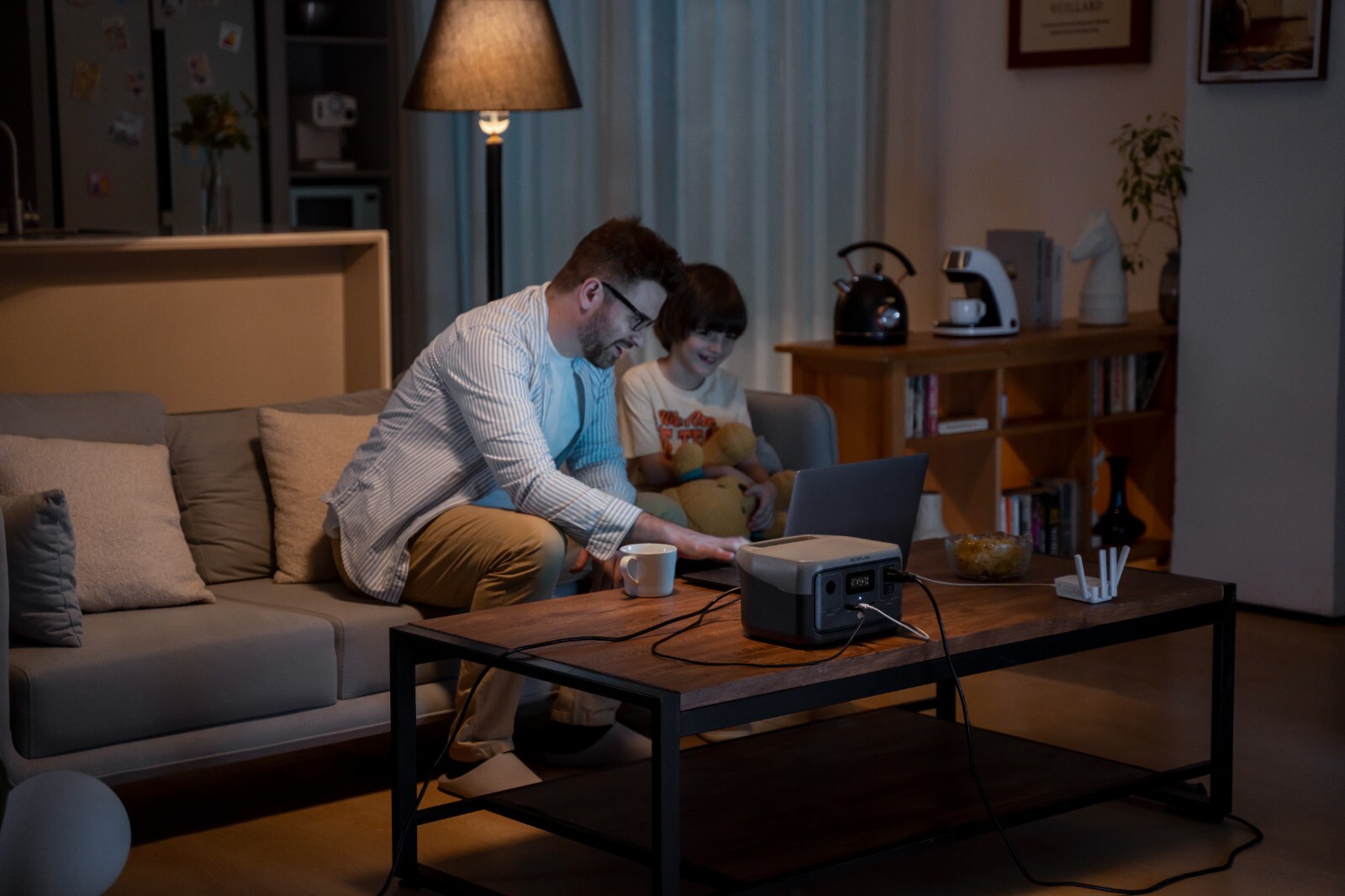 EcoFlow RIVER 2 256Wh 300W LFP Portable Power Station Generator Refurbished