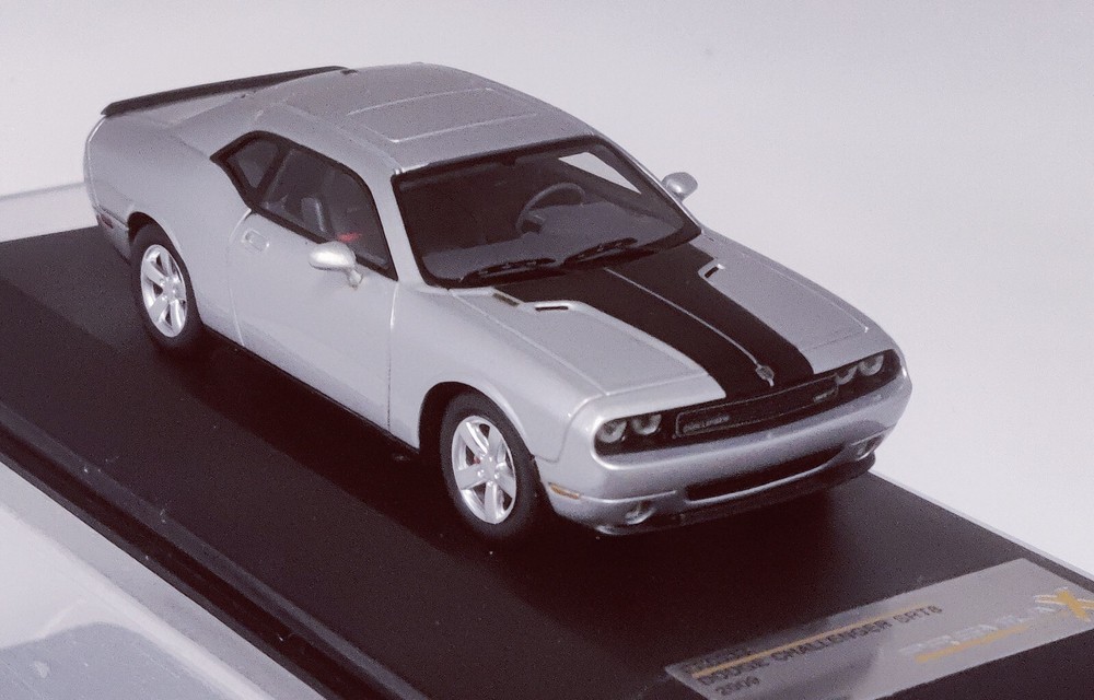 Premium X PR0033 1/43 Dodge Challenger SRT10 2009 Silver