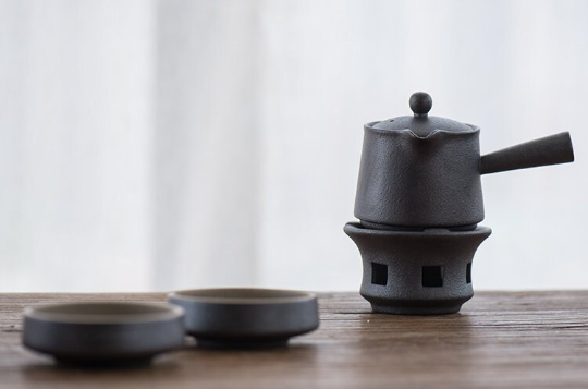 Black Ceramic Teapot with 2 Cups Travel Tea Set