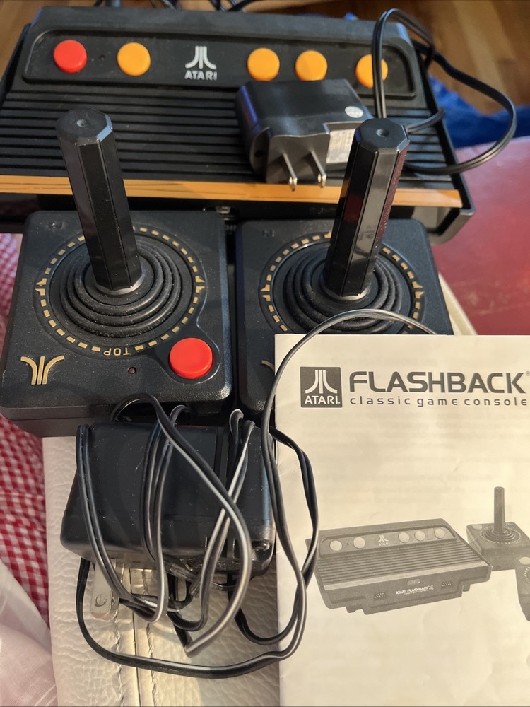 Atari Flashback 4 W/76 Classic Games Built In, Console, Controllers, & Manual