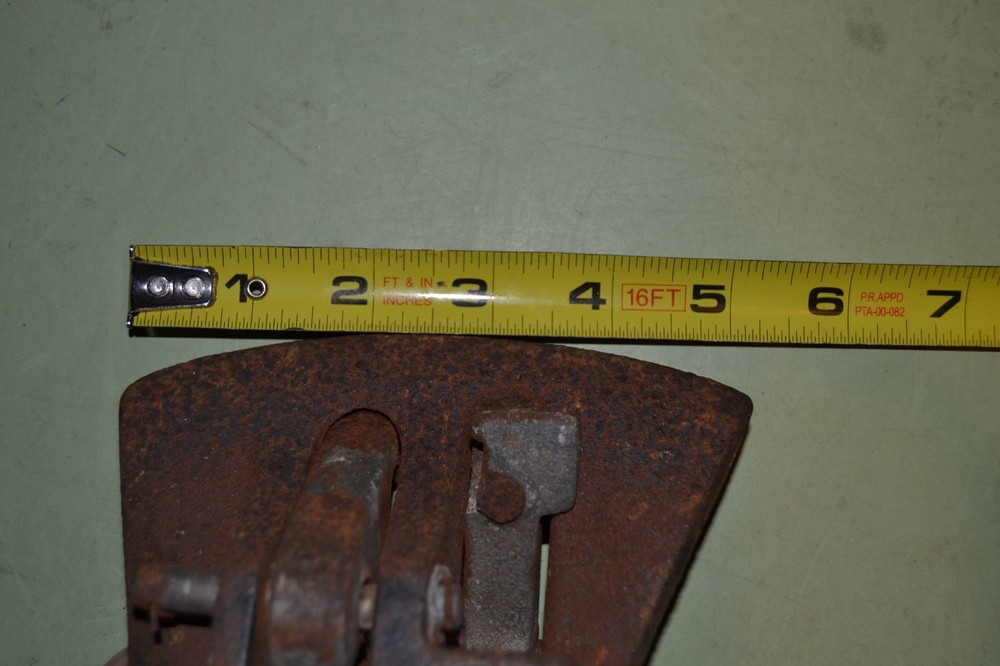 Antique/Vintage Chopper 1 Spring Loaded Splitting Axe Head ONLY