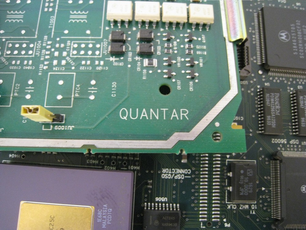 Motorola Quantar Base Station Repeater Control Control Board Faceplate Assy Used