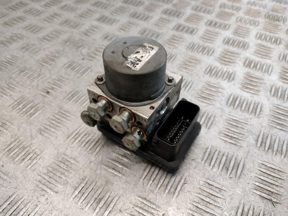 2018 KTM 125 DUKE 18 ABS Pump