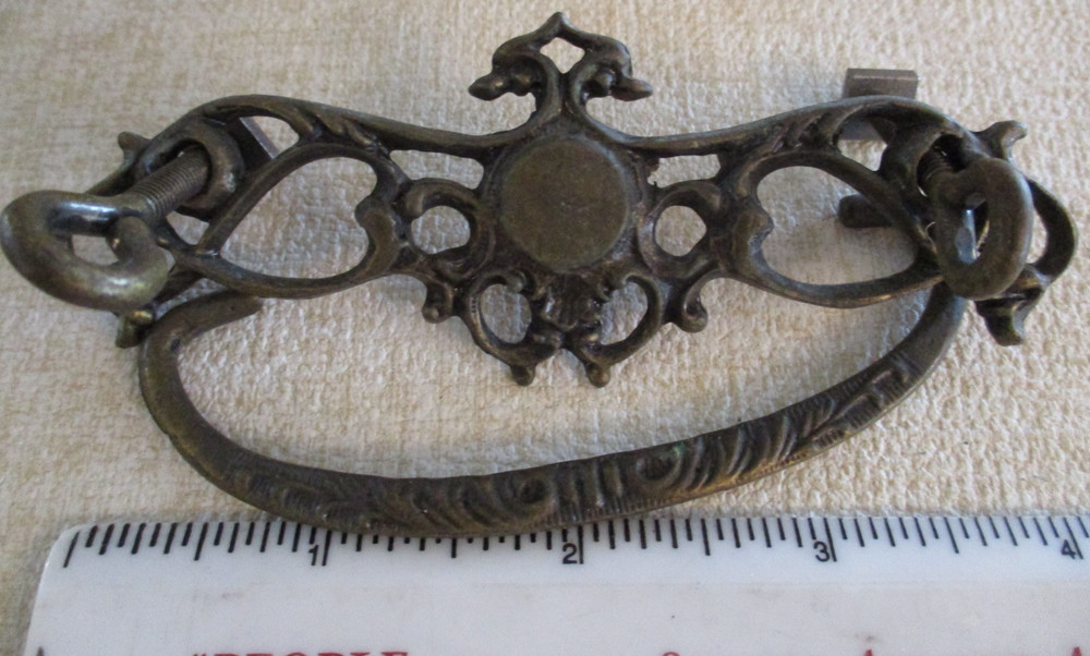 5 Vintage Brass Decorative Cabinet/Drawer Pulls