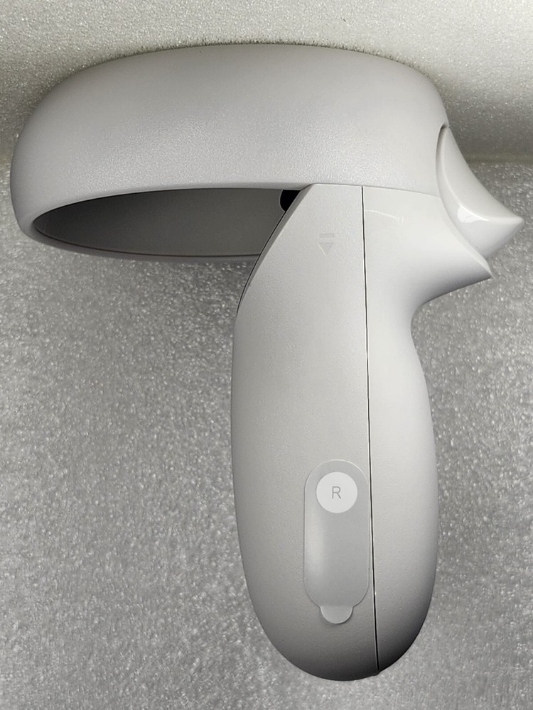 Meta Oculus Quest 2 RIGHT Controller ONLY - White - Model JD96CX - Open Box