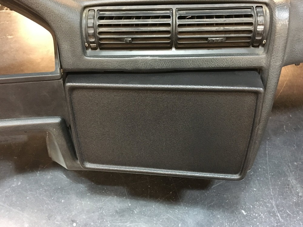 TRIPLE 52mm Boost Gauge Pod - Replace Vent for 1982 - 1992 BMW E30