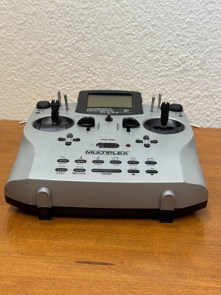 Multiplex Royal Evo 7 HFMS-72 Digital RC System Transmitter, No Antenna/Battery