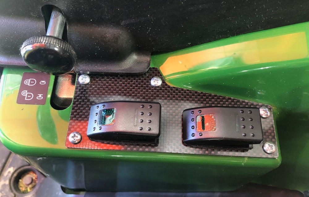 JOHN DEERE 2025R GEN 2 PLASTIC FENDER SWITCH PANEL SINGLE SWITCH TRACTOR LED 12V