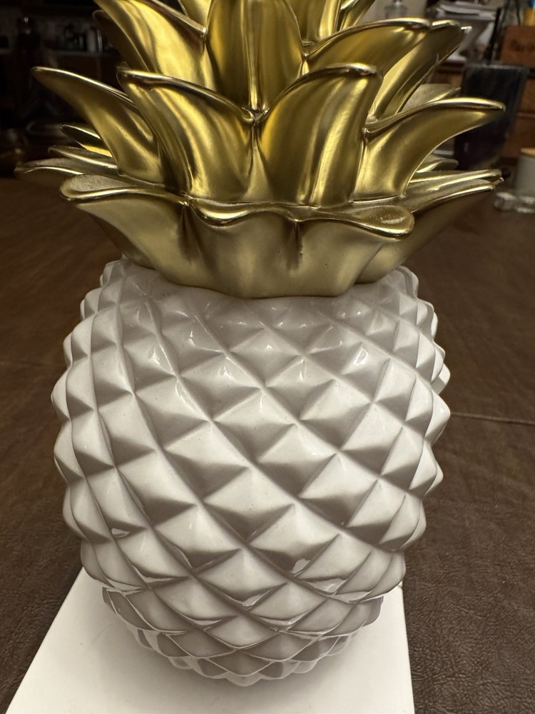 Pineapple bookends White and Gold Ceramic Pineapple Decor
