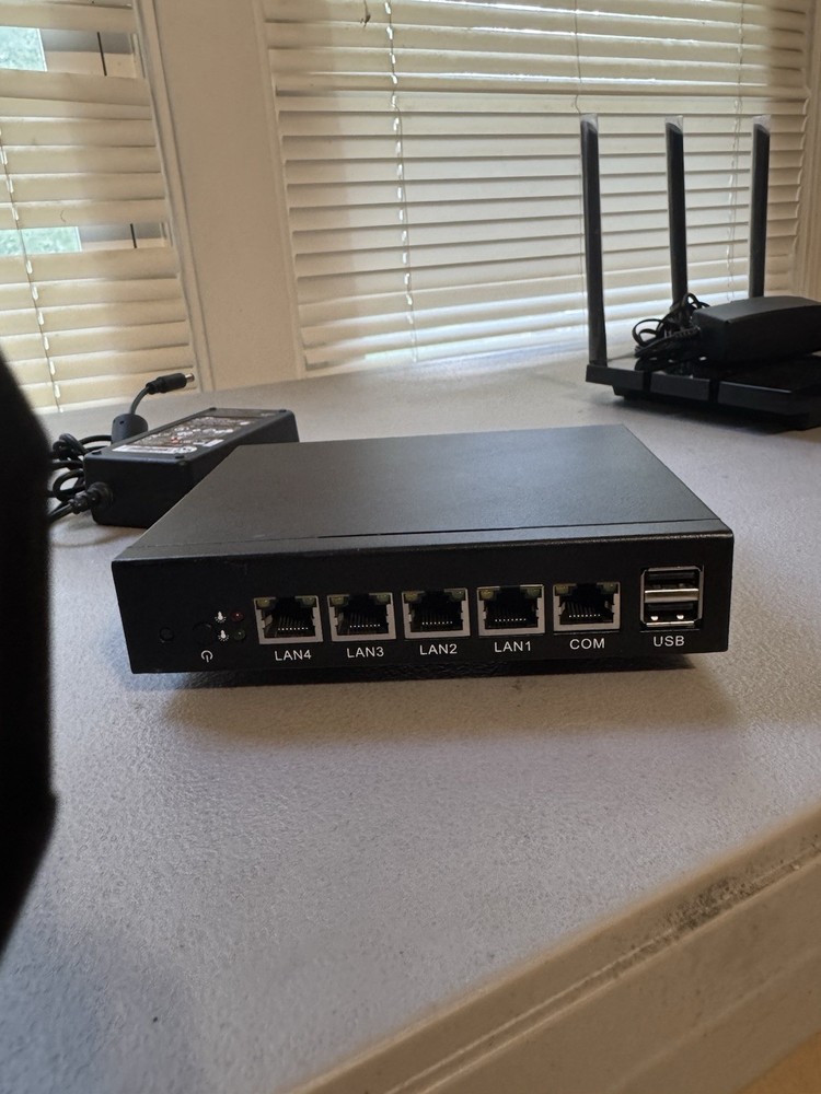 Untangle Arista Firewall