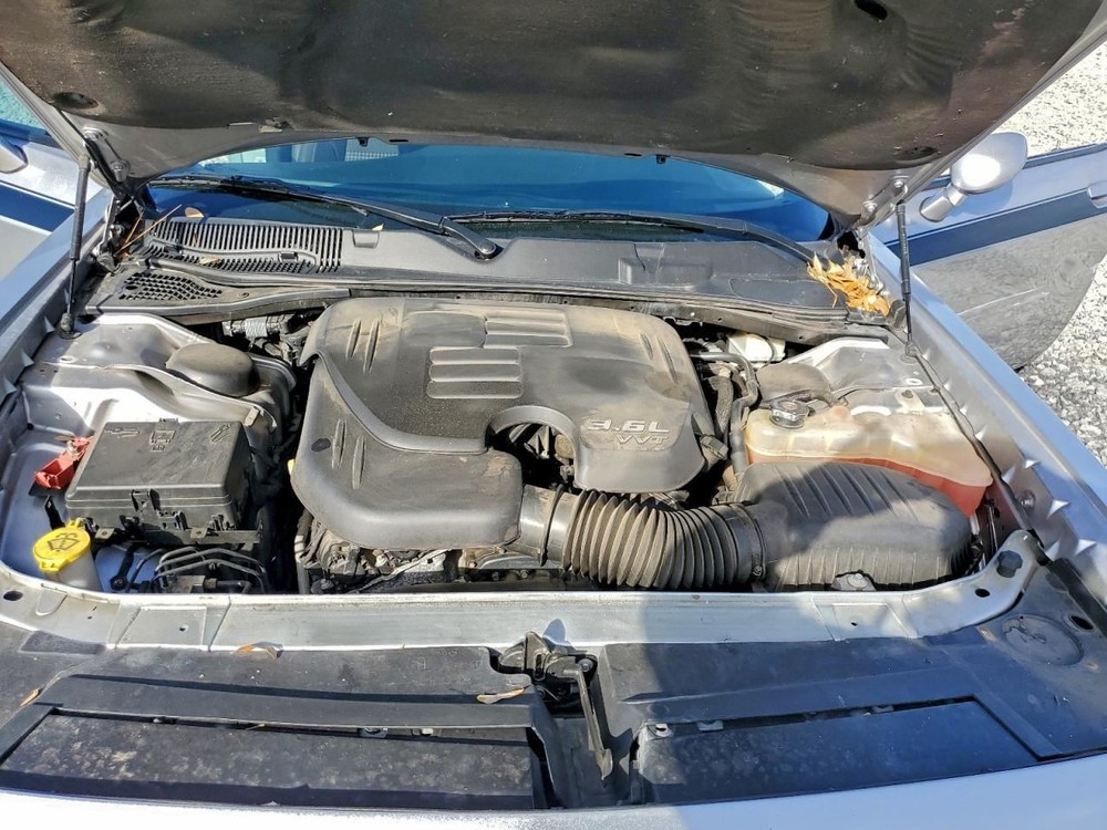 CHALLENGE 2016 Glove Box 4955480