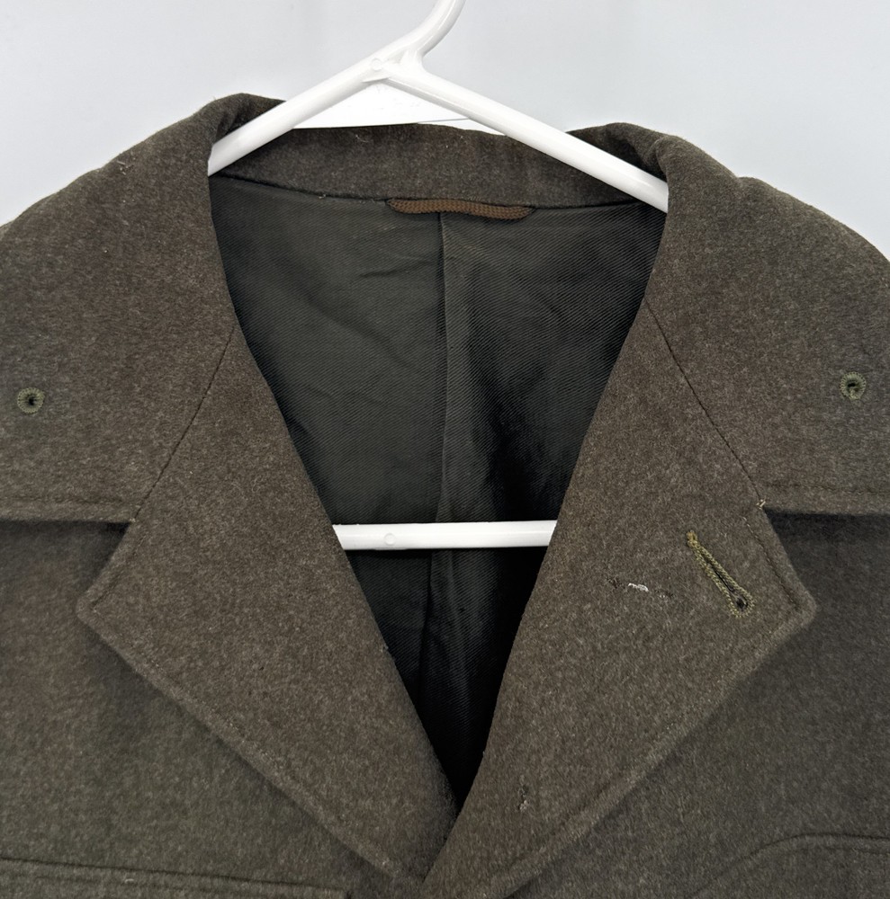 WWII USMC Marine Sergeant Green Coat