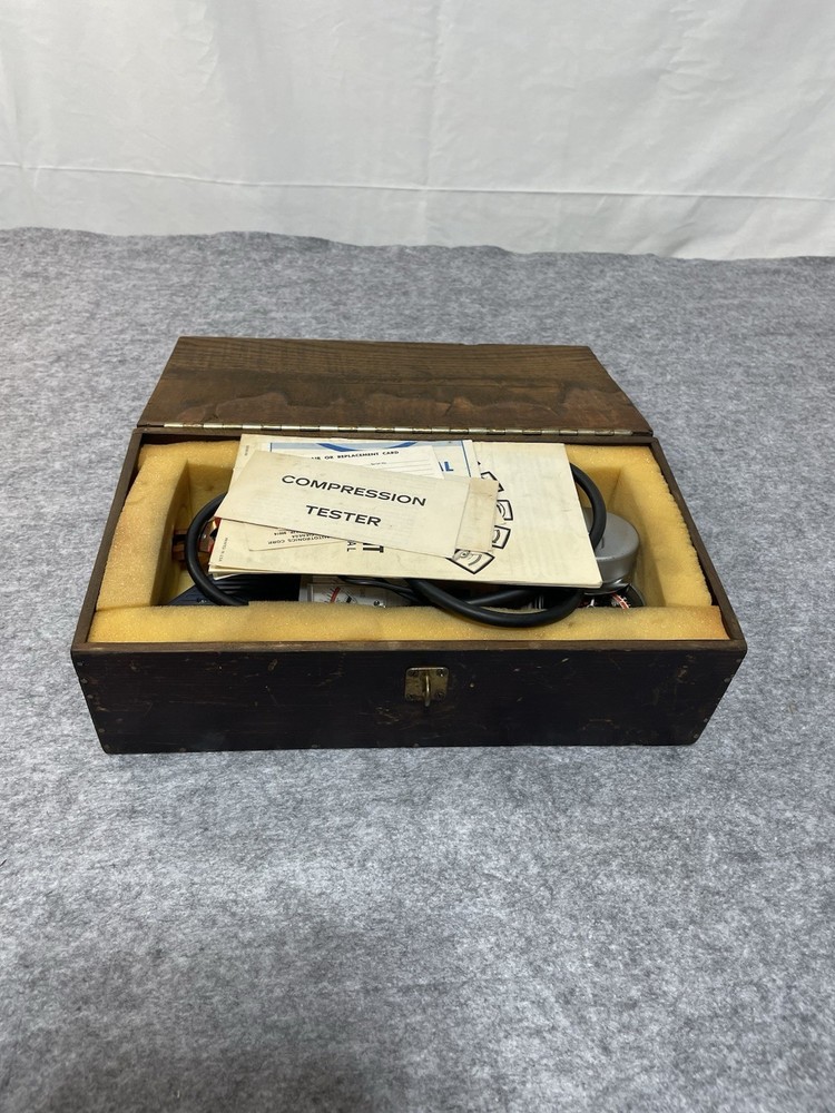 Vintage Rite Autotronics Engine Analyzer Test Kit Timing Light Gauges USA