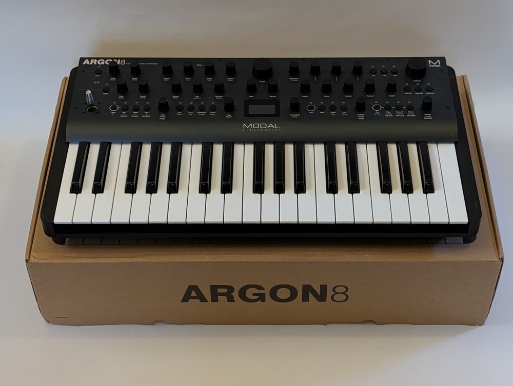 Modal Electronics Argon8 Polyphonic Wavetable Synth - MINT WITH BOX - DECKSAVER!