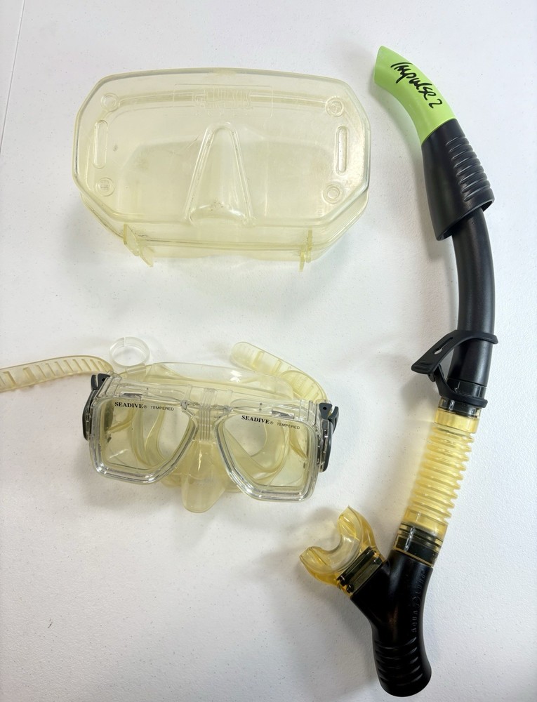 Aqualung Impulse 2 Flex Dive Snorkel Black/green & Seadive Goggles Bundle