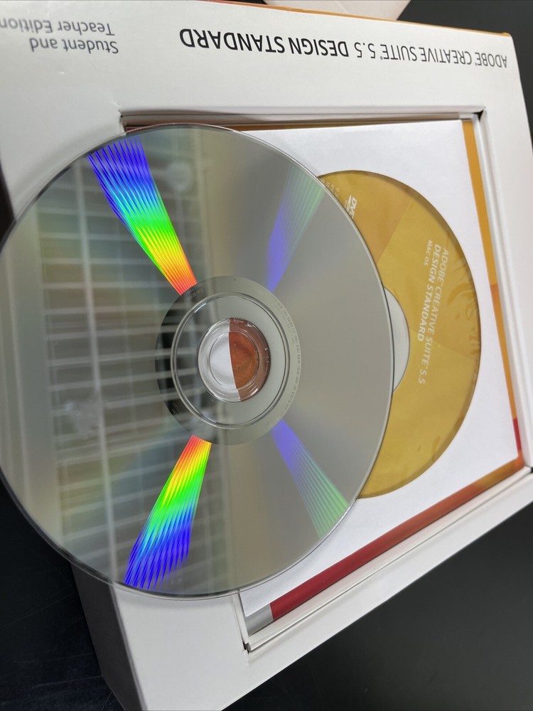 Adobe Creative Suite 5.5 Design Standard Photoshop Illustrator InDesign CS5 Mac