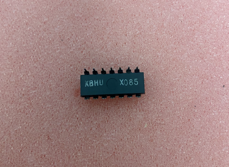 RCA CD4023BEX CMOS TRIPLE 3-INPUT NAND GATE