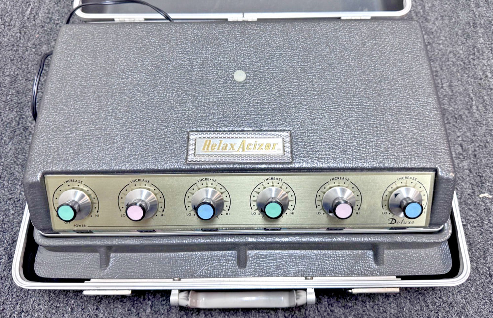 Relax Acizor, MODEL 28. SHOCK KIT, WITH CASE, UNTESTED, AS IS