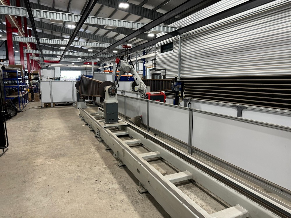 ABB MODEL IRB 4600 ROBOT WELDING SYSTEM