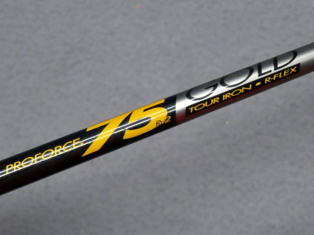 TaylorMade R7 CGB Max Single 7 Iron Graphite Regular Flex RH