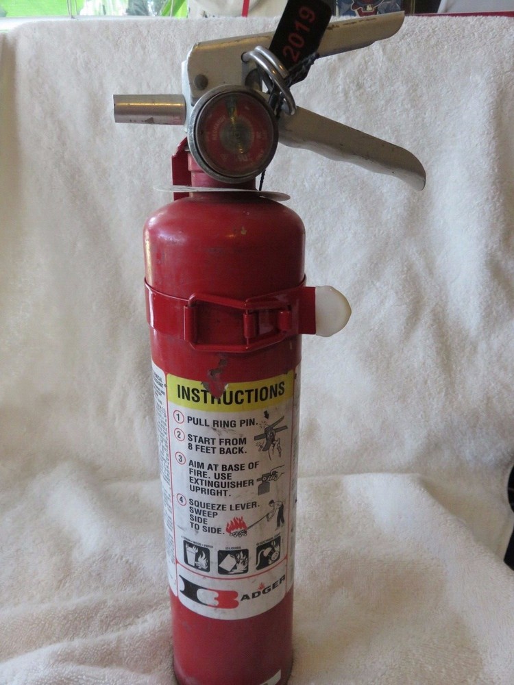 ✅🔥🧯2 ½ " lb. O.E.M. AMEREX FIRE EXTINGUISHER VEHICLE BRACKET STRAP.O.E.M.🚒