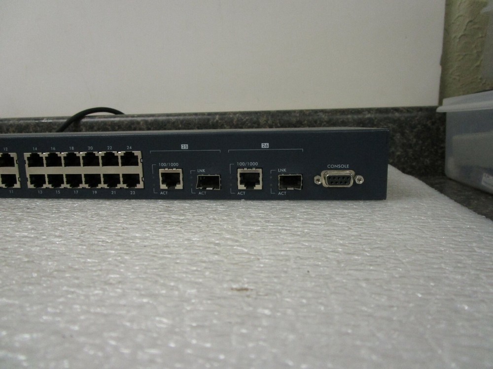 ZyXEL Dimension ES-2024 24 Port Managed Switch