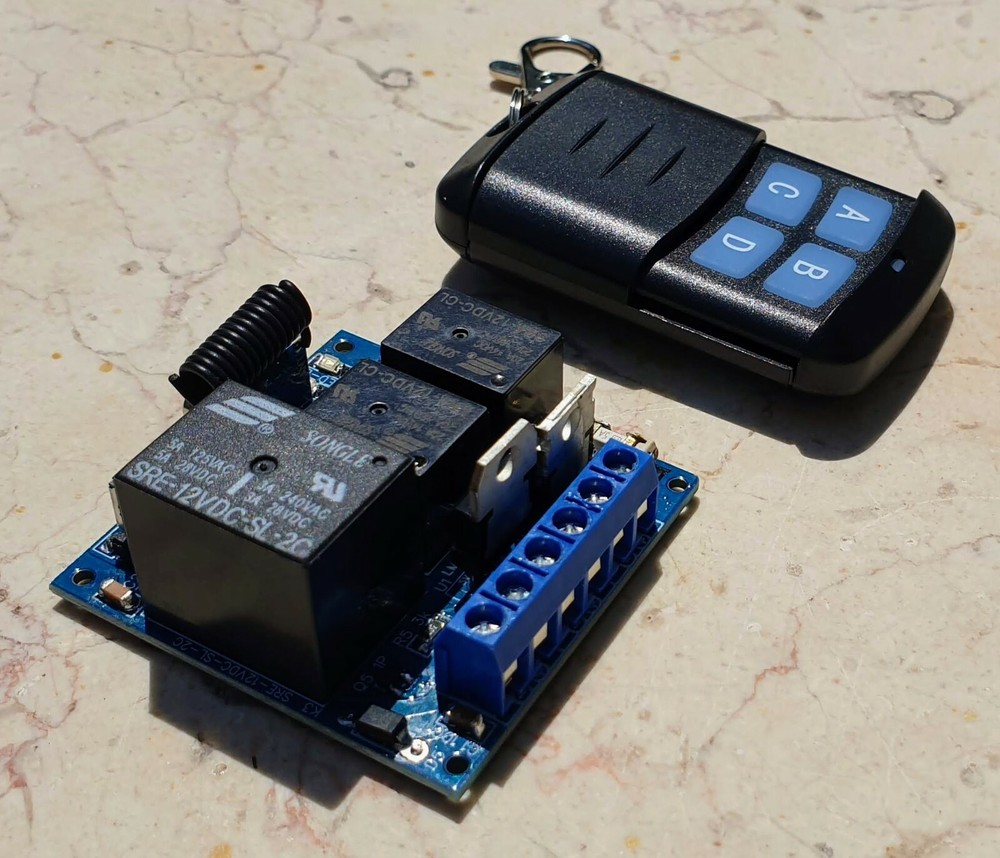 Wireless Remote Control 12VDC 5A Single Axis Solar Panel Sun Tracking Controller