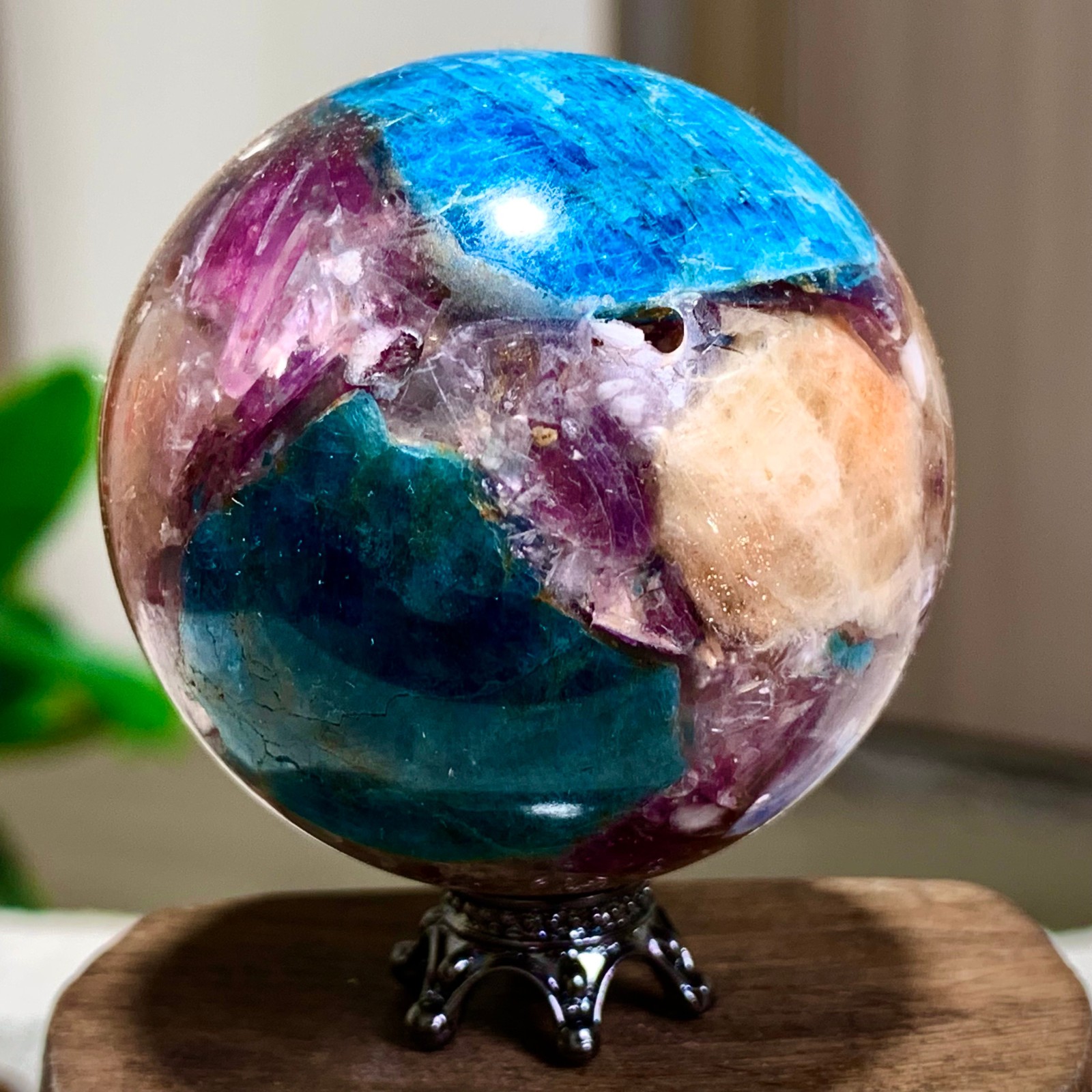 113G Natural Blue Aptite +Sun Stone purple lepidolite Sphere mineral sample