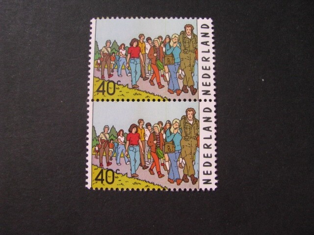Netherlands Stamp Pair Issue Complete Scott # 558 Never Hinged Unused