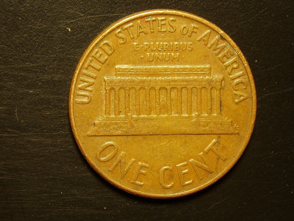 1961 ONE LINCOLN MEMORIAL CENT #85