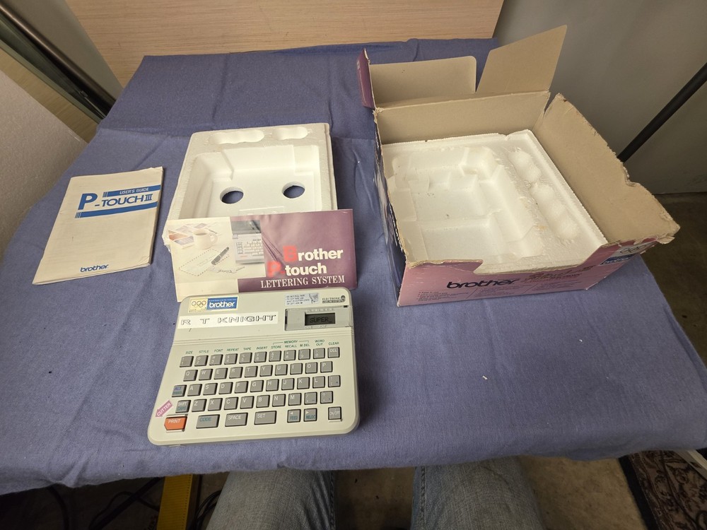 Brother P-Touch III Electronic Labeling System Model PT-10