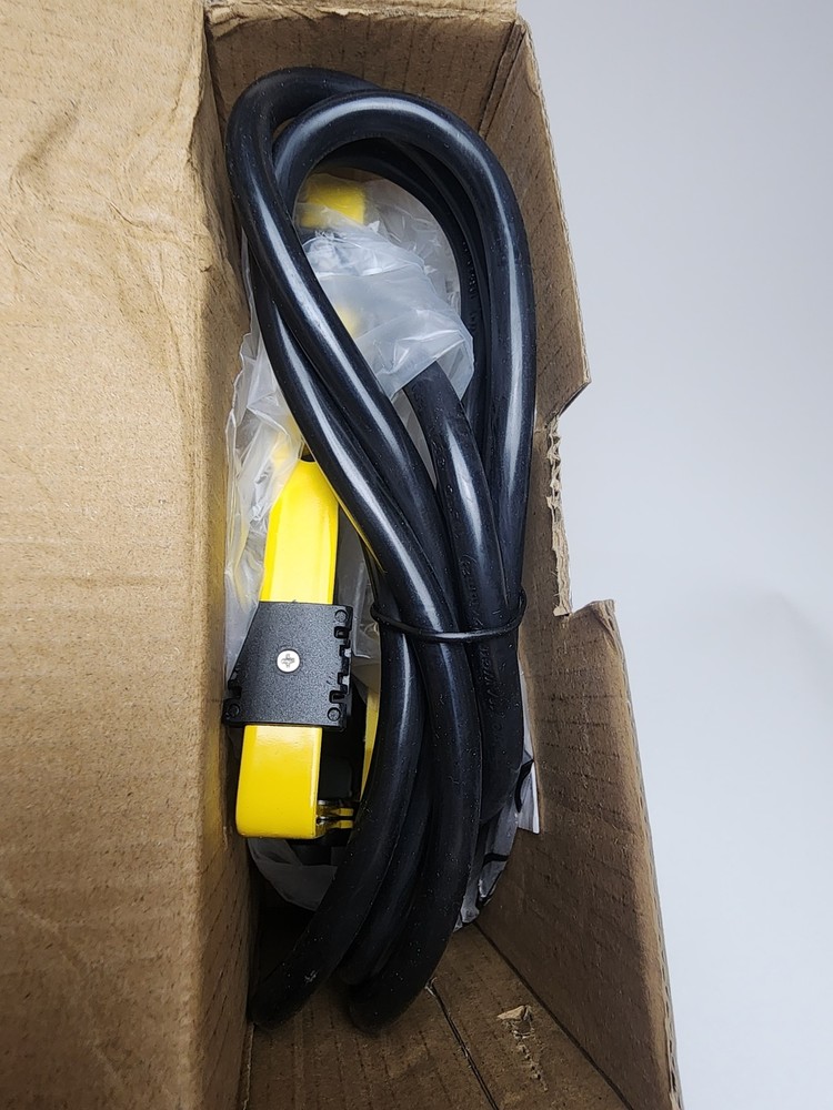 JOBSMART 1200 Lumen LED Mini AC Work Light Rotatable Foldable Bracket IP65