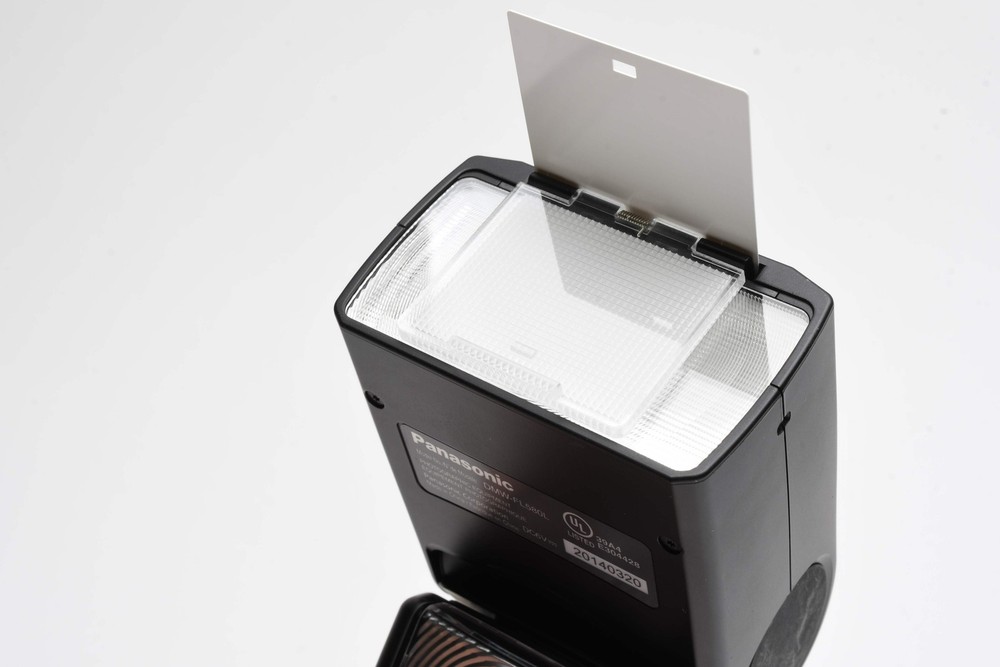 Panasonic Lumix DMW-FL580L Flash w/Diffuser, Filter & Pouch, Mint-